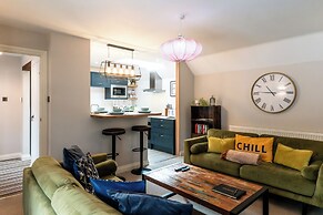 Gorgeous 2 Bedroom Home in Cirencester