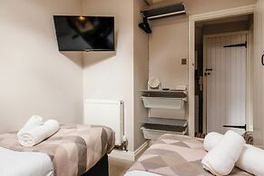 Gorgeous 2 Bedroom Home in Cirencester