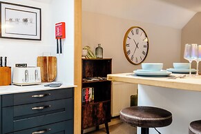 Gorgeous 2 Bedroom Home in Cirencester