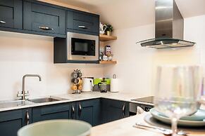 Gorgeous 2 Bedroom Home in Cirencester