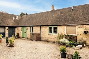 Gorgeous 2 Bedroom Home in Cirencester