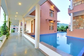 OPO Palm Villa Dritan