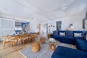 Sea Breeze House 5 Bedroom Villa