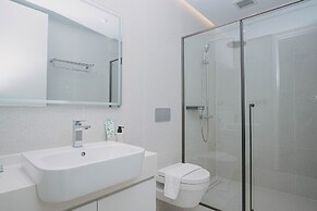 Coastal 1 bd apartment near the sea