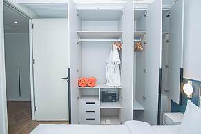 Coastal 1 bd apartment near the sea