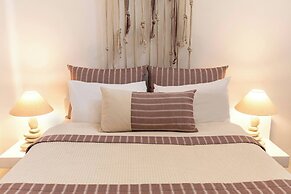 Pura Vida Villa - Santorini