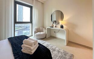 2BR  Apt in Dubai Creek Grove 3