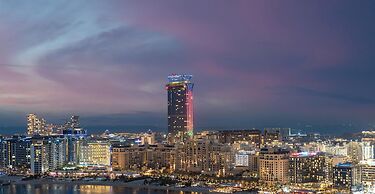 LUX  The Grand Bleu Suite 2
