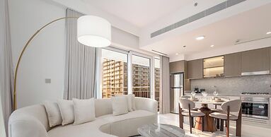 LUX  The Grand Bleu Suite 2