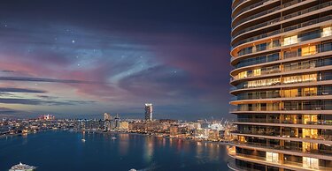 LUX  The Grand Bleu Suite 2
