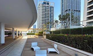LUX  The Grand Bleu Suite 2