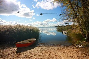 Ferienhaus mit Kamin am Achterwasser in Lutow