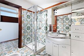 YourHome - Jolly Pini