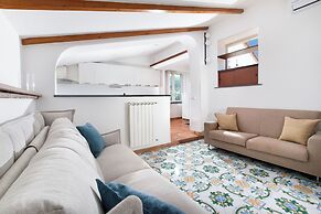 YourHome - Jolly Pini