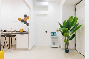 YourHome - La Casa Nuova Room & Apt
