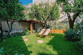 YourHome - La Casa Nuova Room & Apt