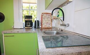 Ferienhaus mit Kamin am Achterwasser in Lutow