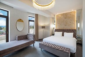 Highgarden Hotel