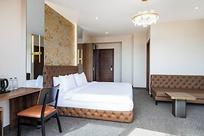 Highgarden Hotel