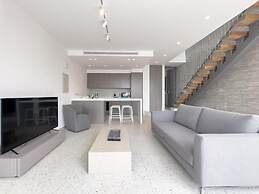 Sunset Park Villa
