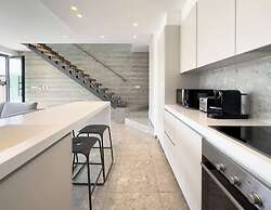 Sunset Park Villa