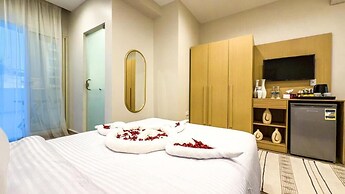 Infinity Pyramids Inn