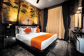 Arama Transit Hotel