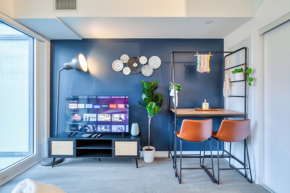 Fillmore Downtown Suites