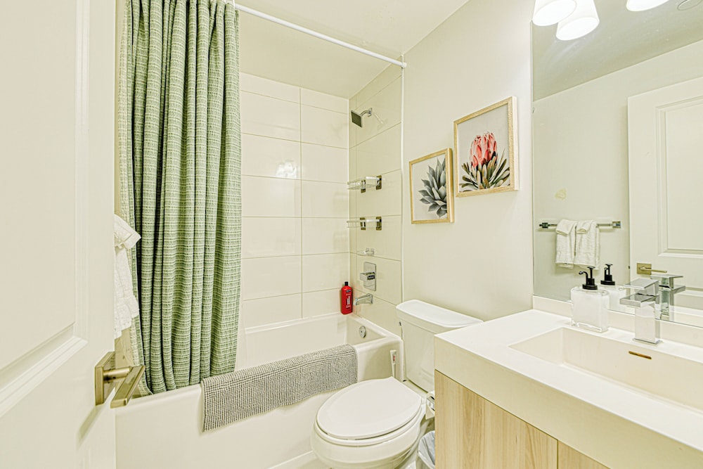 Fillmore Downtown Suites
