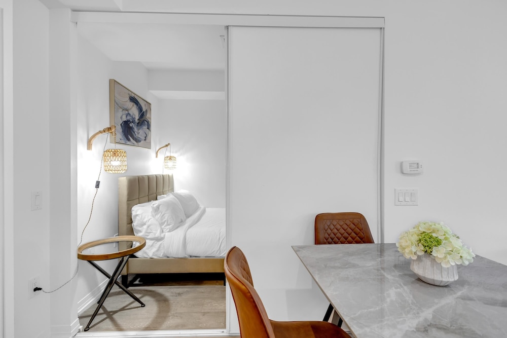 Fillmore Downtown Suites
