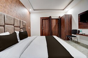 Deluxe Room Neelam Inn
