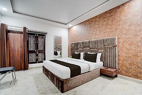 Deluxe Room Neelam Inn