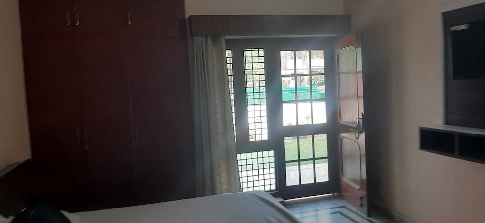 Hotel Shivdham