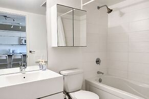 Downtown Toronto Hotel and Suites