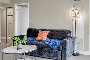 Downtown Toronto Hotel and Suites
