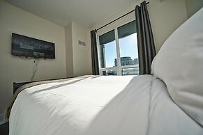 Downtown Toronto Hotel and Suites