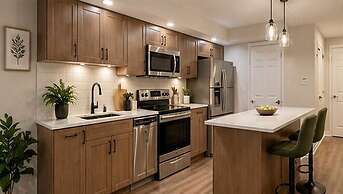 Downtown Toronto Hotel and Suites