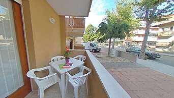 Prime Location Flat Steps From the sea