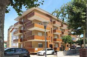 Centrally Located Accommodation With Balcony