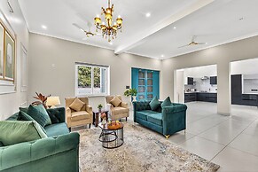 ELIVAAS Kimadi House 4 BHK With Pool
