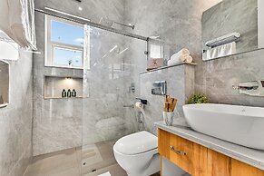 ELIVAAS Kimadi House 4 BHK With Pool
