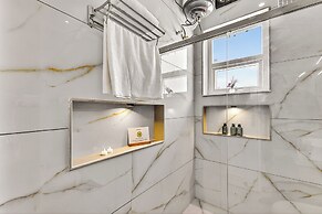 ELIVAAS Kimadi House 4 BHK With Pool
