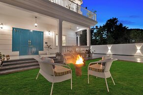 ELIVAAS Kimadi House 4 BHK With Pool