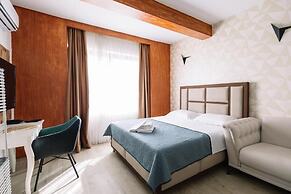Hotel Platinum Lux