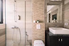 Hotel Platinum Lux