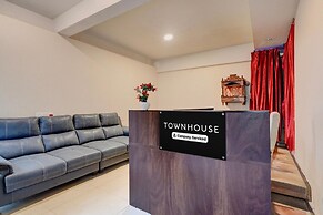 Deluxevenkat Inn