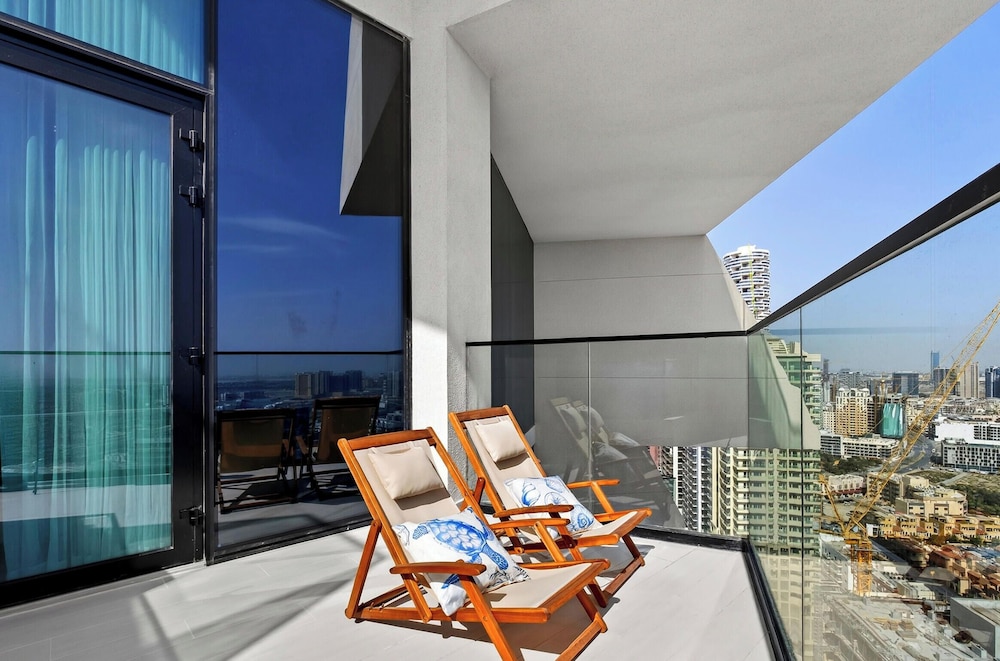 1BR Spa Suite With Private Jacuzzi