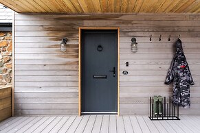 Spacious Countryside Home Yoga Studio