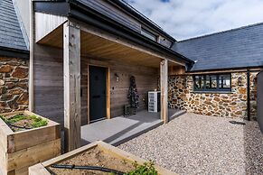 Spacious Countryside Home Yoga Studio