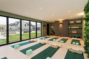 Spacious Countryside Home Yoga Studio